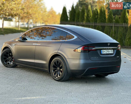 Серый Тесла Модель Х, объемом двигателя 0 л и пробегом 75 тыс. км за 25500 $, фото 9 на Automoto.ua