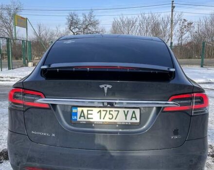 Серый Тесла Модель Х, объемом двигателя 0 л и пробегом 220 тыс. км за 17500 $, фото 7 на Automoto.ua