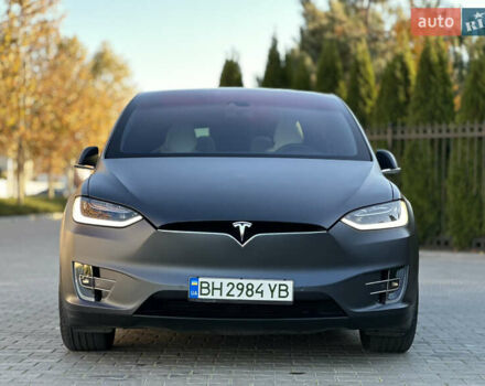 Серый Тесла Модель Х, объемом двигателя 0 л и пробегом 75 тыс. км за 25500 $, фото 16 на Automoto.ua
