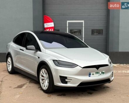 Серый Тесла Модель Х, объемом двигателя 0 л и пробегом 111 тыс. км за 20500 $, фото 11 на Automoto.ua