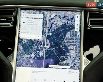 Серый Тесла Модель Х, объемом двигателя 0 л и пробегом 111 тыс. км за 20500 $, фото 25 на Automoto.ua