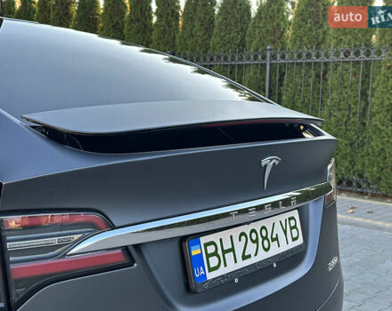 Серый Тесла Модель Х, объемом двигателя 0 л и пробегом 75 тыс. км за 25500 $, фото 78 на Automoto.ua