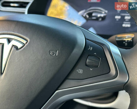 Серый Тесла Модель Х, объемом двигателя 0 л и пробегом 75 тыс. км за 25500 $, фото 71 на Automoto.ua