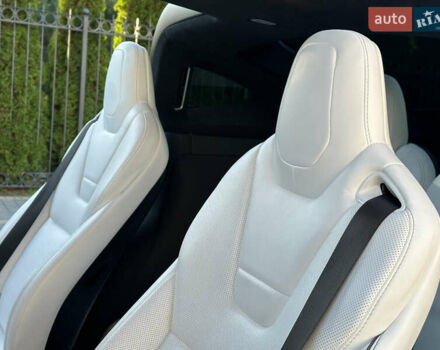 Серый Тесла Модель Х, объемом двигателя 0 л и пробегом 75 тыс. км за 25500 $, фото 51 на Automoto.ua