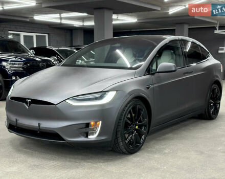 Серый Тесла Модель Х, объемом двигателя 0 л и пробегом 229 тыс. км за 24500 $, фото 2 на Automoto.ua