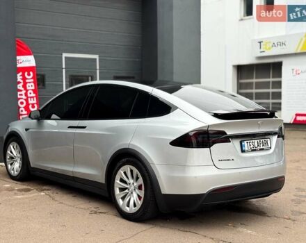 Серый Тесла Модель Х, объемом двигателя 0 л и пробегом 111 тыс. км за 20500 $, фото 7 на Automoto.ua