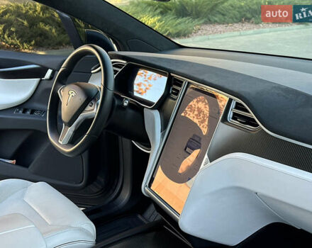Серый Тесла Модель Х, объемом двигателя 0 л и пробегом 75 тыс. км за 25500 $, фото 63 на Automoto.ua