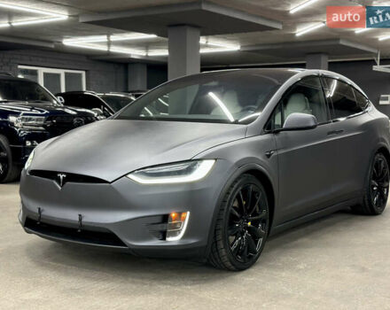 Серый Тесла Модель Х, объемом двигателя 0 л и пробегом 229 тыс. км за 24500 $, фото 1 на Automoto.ua