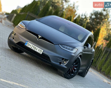 Серый Тесла Модель Х, объемом двигателя 0 л и пробегом 75 тыс. км за 25500 $, фото 6 на Automoto.ua