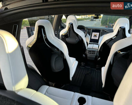 Серый Тесла Модель Х, объемом двигателя 0 л и пробегом 75 тыс. км за 25500 $, фото 36 на Automoto.ua