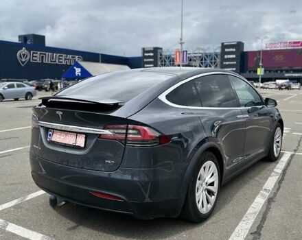Тесла Модель Х 2017 в Киеве на Automoto.ua Серый Тесла Модель Х, объемом двигателя 0 л и пробегом 140 тыс. км за 25000 $, фото 6 на Automoto.ua