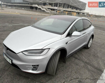 Серый Тесла Модель Х, объемом двигателя 0 л и пробегом 215 тыс. км за 21700 $, фото 14 на Automoto.ua