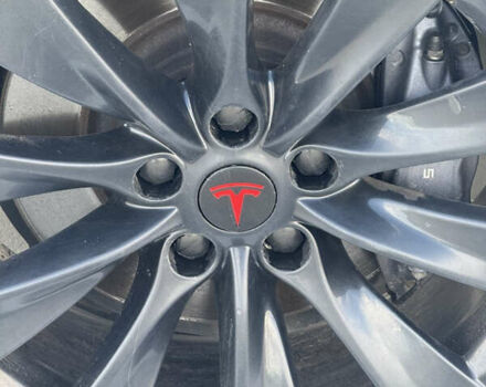 Тесла Модель Х 2017 в Киеве на Automoto.ua Серый Тесла Модель Х, объемом двигателя 0 л и пробегом 101 тыс. км за 25000 $, фото 7 на Automoto.ua