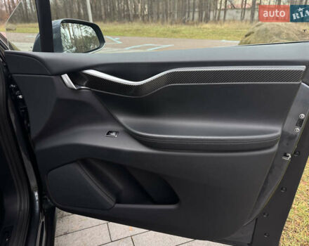 Серый Тесла Модель Х, объемом двигателя 0 л и пробегом 217 тыс. км за 20900 $, фото 13 на Automoto.ua