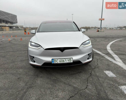 Серый Тесла Модель Х, объемом двигателя 0 л и пробегом 215 тыс. км за 21700 $, фото 32 на Automoto.ua