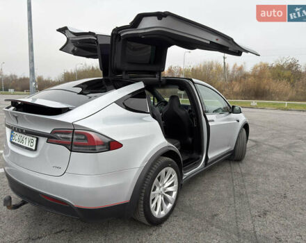 Серый Тесла Модель Х, объемом двигателя 0 л и пробегом 215 тыс. км за 21700 $, фото 43 на Automoto.ua