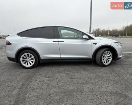 Серый Тесла Модель Х, объемом двигателя 0 л и пробегом 215 тыс. км за 21700 $, фото 33 на Automoto.ua