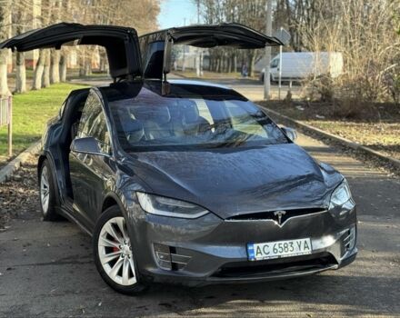 Серый Тесла Модель Х, объемом двигателя 0 л и пробегом 173 тыс. км за 18999 $, фото 4 на Automoto.ua