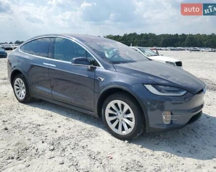 Серый Тесла Модель Х, объемом двигателя 0 л и пробегом 164 тыс. км за 5800 $, фото 3 на Automoto.ua