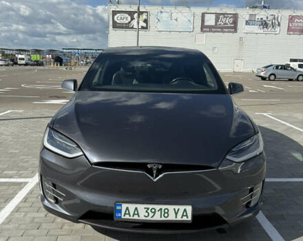 Тесла Модель Х 2017 в Киеве на Automoto.ua Серый Тесла Модель Х, объемом двигателя 0 л и пробегом 101 тыс. км за 25000 $, фото 2 на Automoto.ua