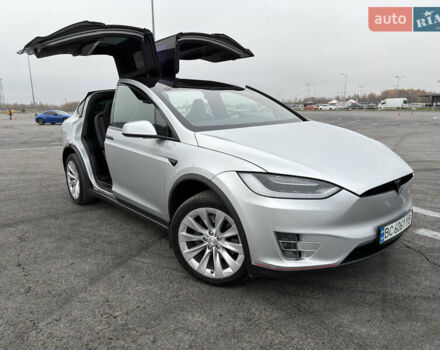 Серый Тесла Модель Х, объемом двигателя 0 л и пробегом 215 тыс. км за 21700 $, фото 45 на Automoto.ua