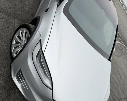 Серый Тесла Модель Х, объемом двигателя 0 л и пробегом 215 тыс. км за 21700 $, фото 24 на Automoto.ua