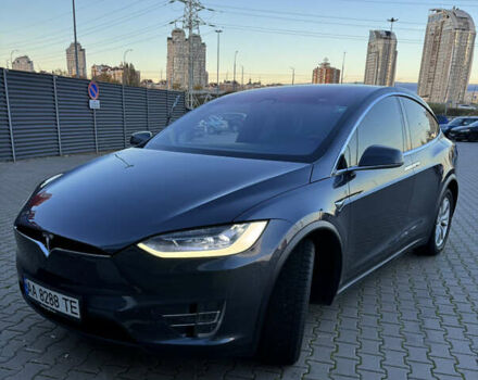 Серый Тесла Модель Х, объемом двигателя 0 л и пробегом 142 тыс. км за 41000 $, фото 3 на Automoto.ua