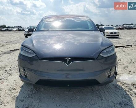 Серый Тесла Модель Х, объемом двигателя 0 л и пробегом 164 тыс. км за 5800 $, фото 4 на Automoto.ua