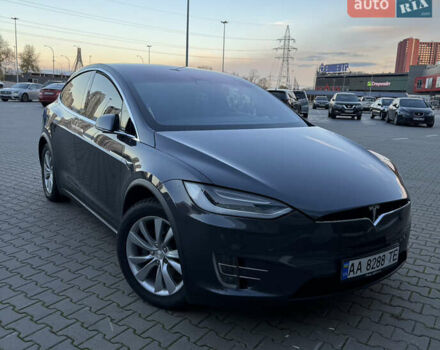 Серый Тесла Модель Х, объемом двигателя 0 л и пробегом 142 тыс. км за 43000 $, фото 1 на Automoto.ua
