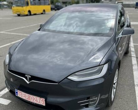 Тесла Модель Х 2017 в Киеве на Automoto.ua Серый Тесла Модель Х, объемом двигателя 0 л и пробегом 140 тыс. км за 25000 $, фото 2 на Automoto.ua