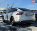 Серый Тесла Модель Х, объемом двигателя 0 л и пробегом 105 тыс. км за 28000 $, фото 2 на Automoto.ua