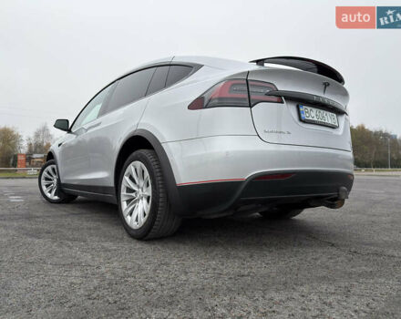 Серый Тесла Модель Х, объемом двигателя 0 л и пробегом 215 тыс. км за 21700 $, фото 21 на Automoto.ua