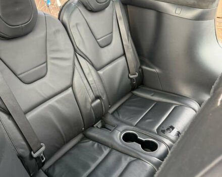 Серый Тесла Модель Х, объемом двигателя 0 л и пробегом 256 тыс. км за 21000 $, фото 10 на Automoto.ua