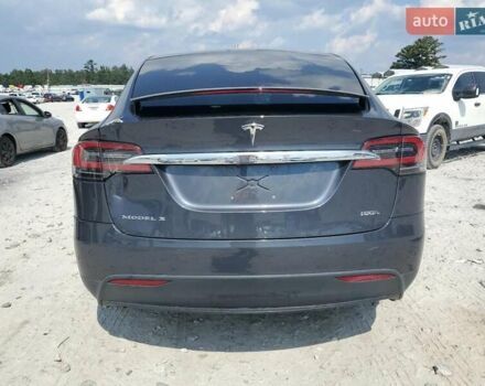 Серый Тесла Модель Х, объемом двигателя 0 л и пробегом 164 тыс. км за 5800 $, фото 5 на Automoto.ua