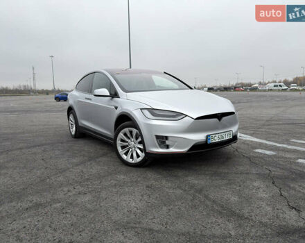 Серый Тесла Модель Х, объемом двигателя 0 л и пробегом 215 тыс. км за 21700 $, фото 1 на Automoto.ua