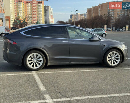 Серый Тесла Модель Х, объемом двигателя 0 л и пробегом 233 тыс. км за 17500 $, фото 11 на Automoto.ua