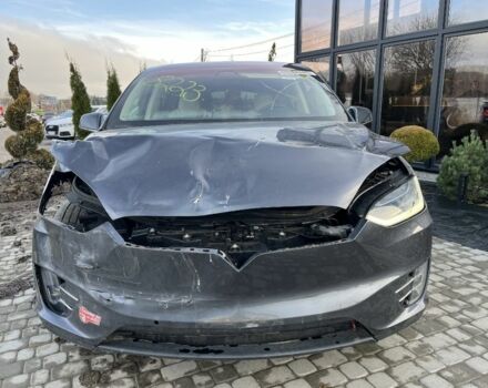 Серый Тесла Модель Х, объемом двигателя 0 л и пробегом 96 тыс. км за 16900 $, фото 2 на Automoto.ua