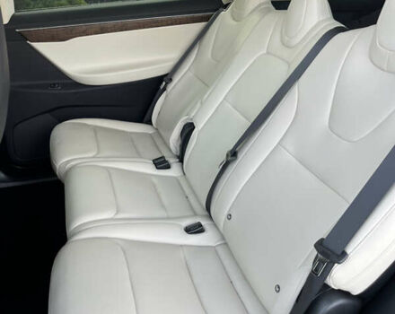 Серый Тесла Модель Х, объемом двигателя 0 л и пробегом 96 тыс. км за 16900 $, фото 14 на Automoto.ua