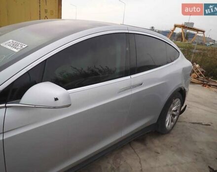 Сірий Тесла Модель Х, об'ємом двигуна 0 л та пробігом 160 тис. км за 21000 $, фото 10 на Automoto.ua