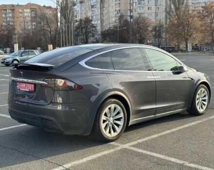 Серый Тесла Модель Х, объемом двигателя 0 л и пробегом 233 тыс. км за 17500 $, фото 13 на Automoto.ua