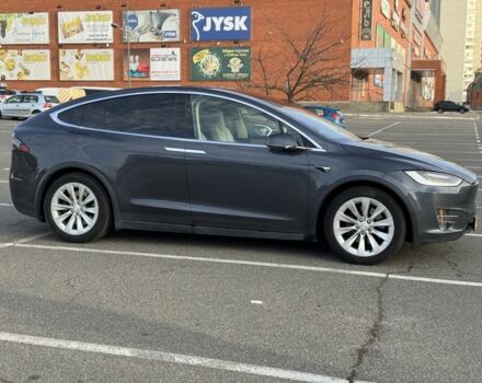 Серый Тесла Модель Х, объемом двигателя 0 л и пробегом 233 тыс. км за 17500 $, фото 4 на Automoto.ua