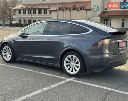 Серый Тесла Модель Х, объемом двигателя 0 л и пробегом 233 тыс. км за 17500 $, фото 16 на Automoto.ua