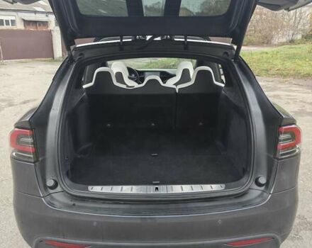 Серый Тесла Модель Х, объемом двигателя 0 л и пробегом 67 тыс. км за 35000 $, фото 10 на Automoto.ua