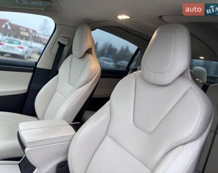 Сірий Тесла Модель Х, об'ємом двигуна 0 л та пробігом 84 тис. км за 23999 $, фото 17 на Automoto.ua