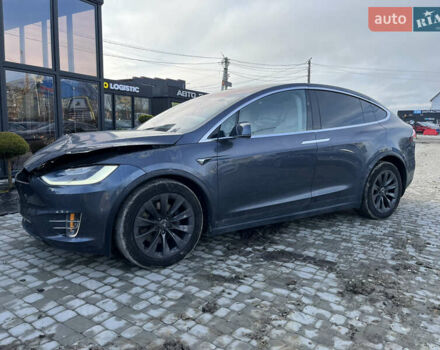 Серый Тесла Модель Х, объемом двигателя 0 л и пробегом 96 тыс. км за 16900 $, фото 11 на Automoto.ua