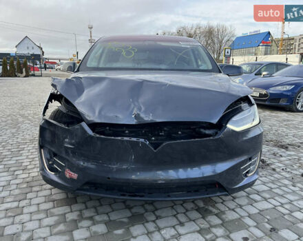 Серый Тесла Модель Х, объемом двигателя 0 л и пробегом 96 тыс. км за 16900 $, фото 7 на Automoto.ua