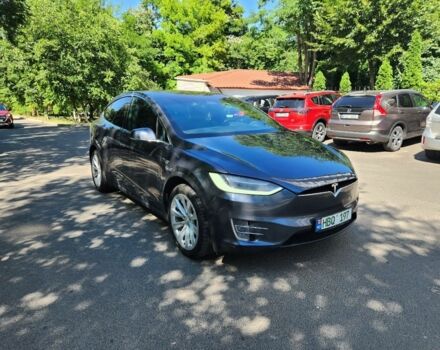 Серый Тесла Модель Х, объемом двигателя 0 л и пробегом 190 тыс. км за 20582 $, фото 2 на Automoto.ua