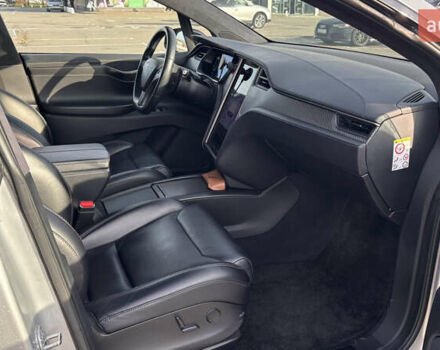 Сірий Тесла Модель Х, об'ємом двигуна 0 л та пробігом 102 тис. км за 29800 $, фото 13 на Automoto.ua