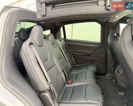 Серый Тесла Модель Х, объемом двигателя 0 л и пробегом 140 тыс. км за 21900 $, фото 13 на Automoto.ua