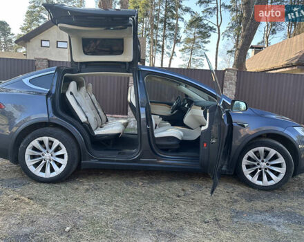 Сірий Тесла Модель Х, об'ємом двигуна 0 л та пробігом 185 тис. км за 27499 $, фото 8 на Automoto.ua